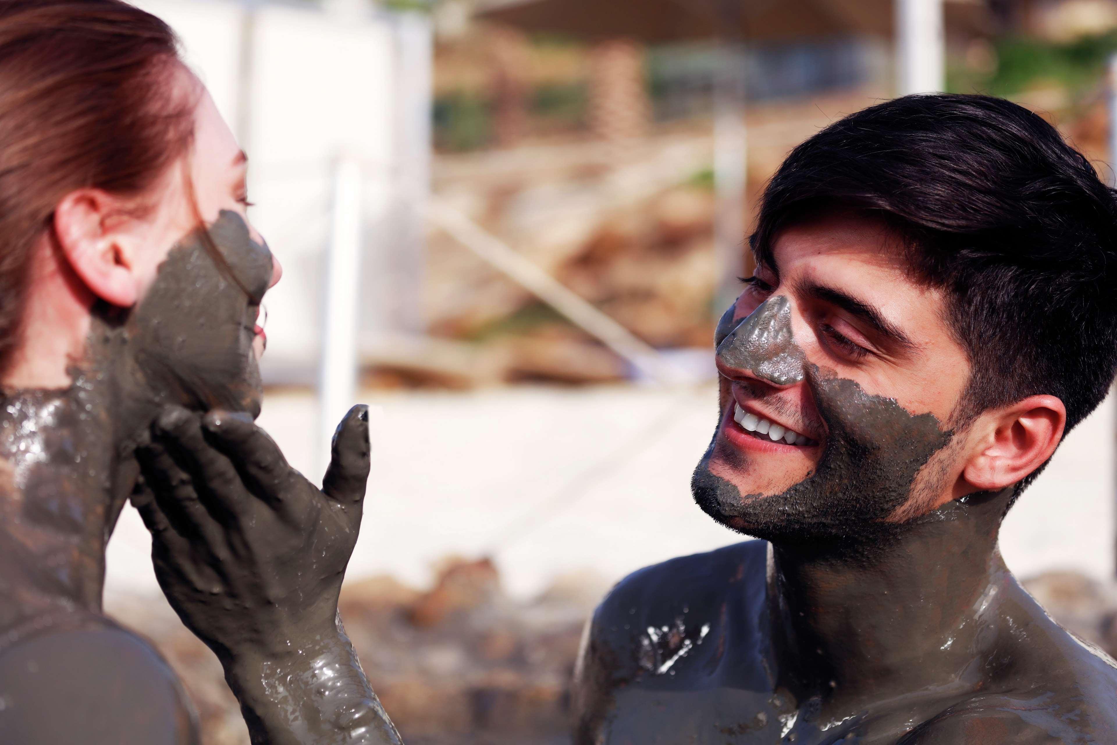 Hilton Dead Sea Resort & Spa Sweimeh Exterior photo Mud bath