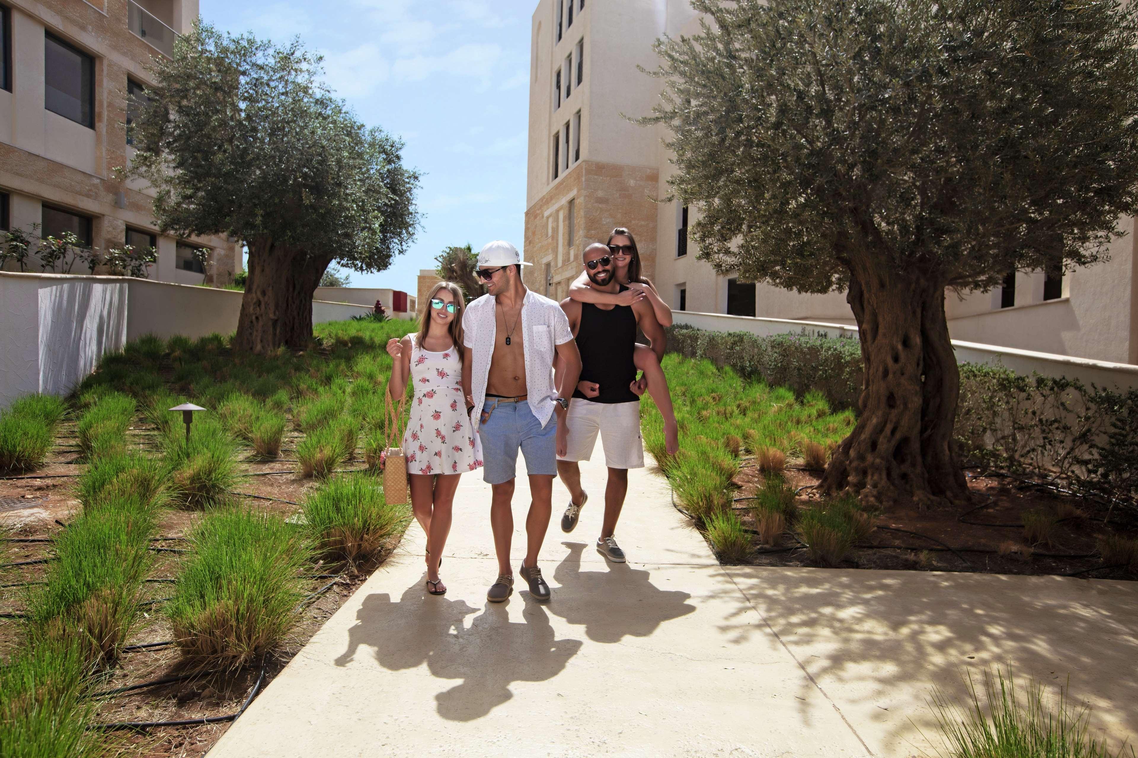 Hilton Dead Sea Resort & Spa Sweimeh Exterior photo Residents of Neve Araz