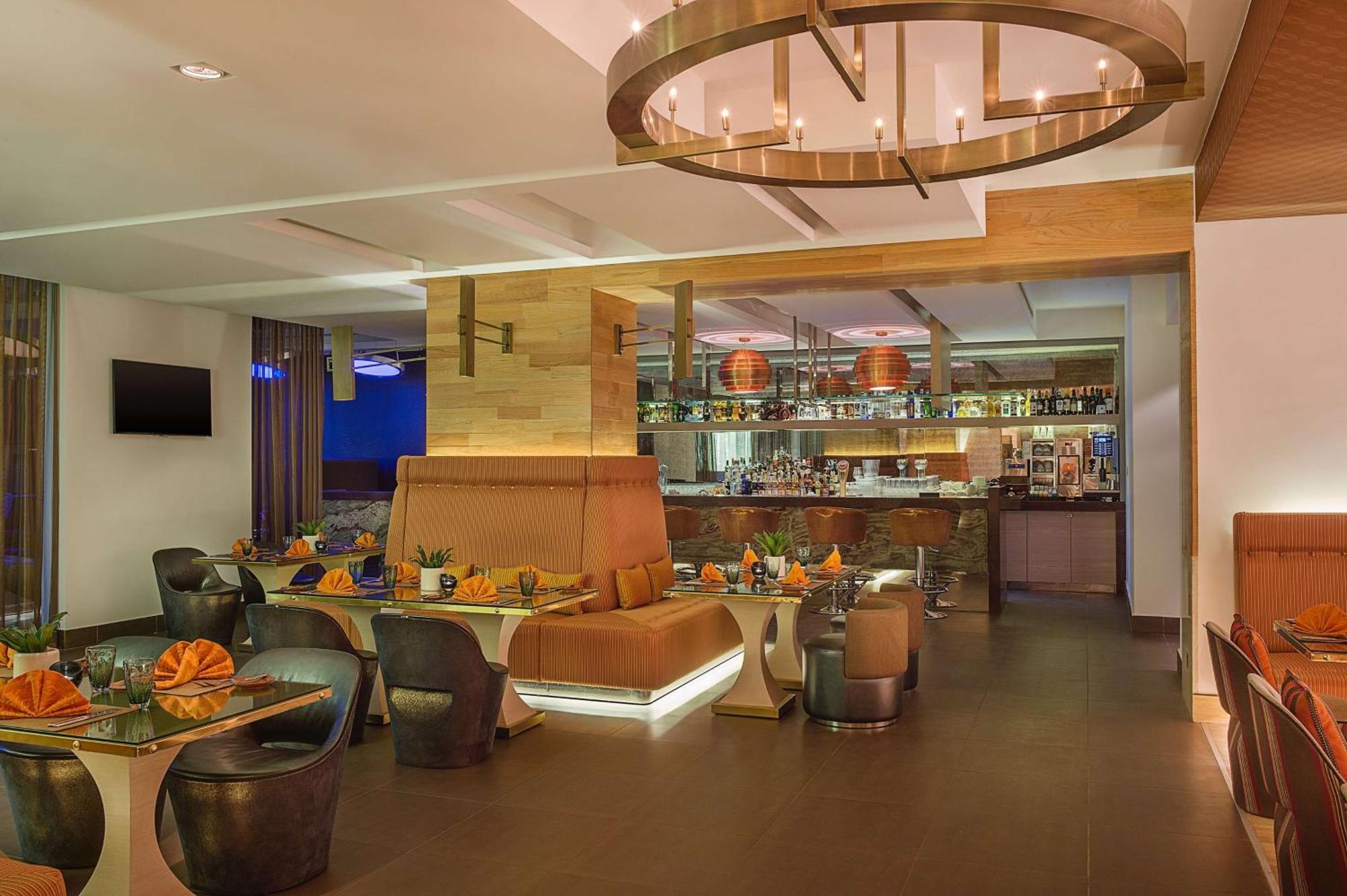 Hilton Dead Sea Resort & Spa Sweimeh Exterior photo The Bar