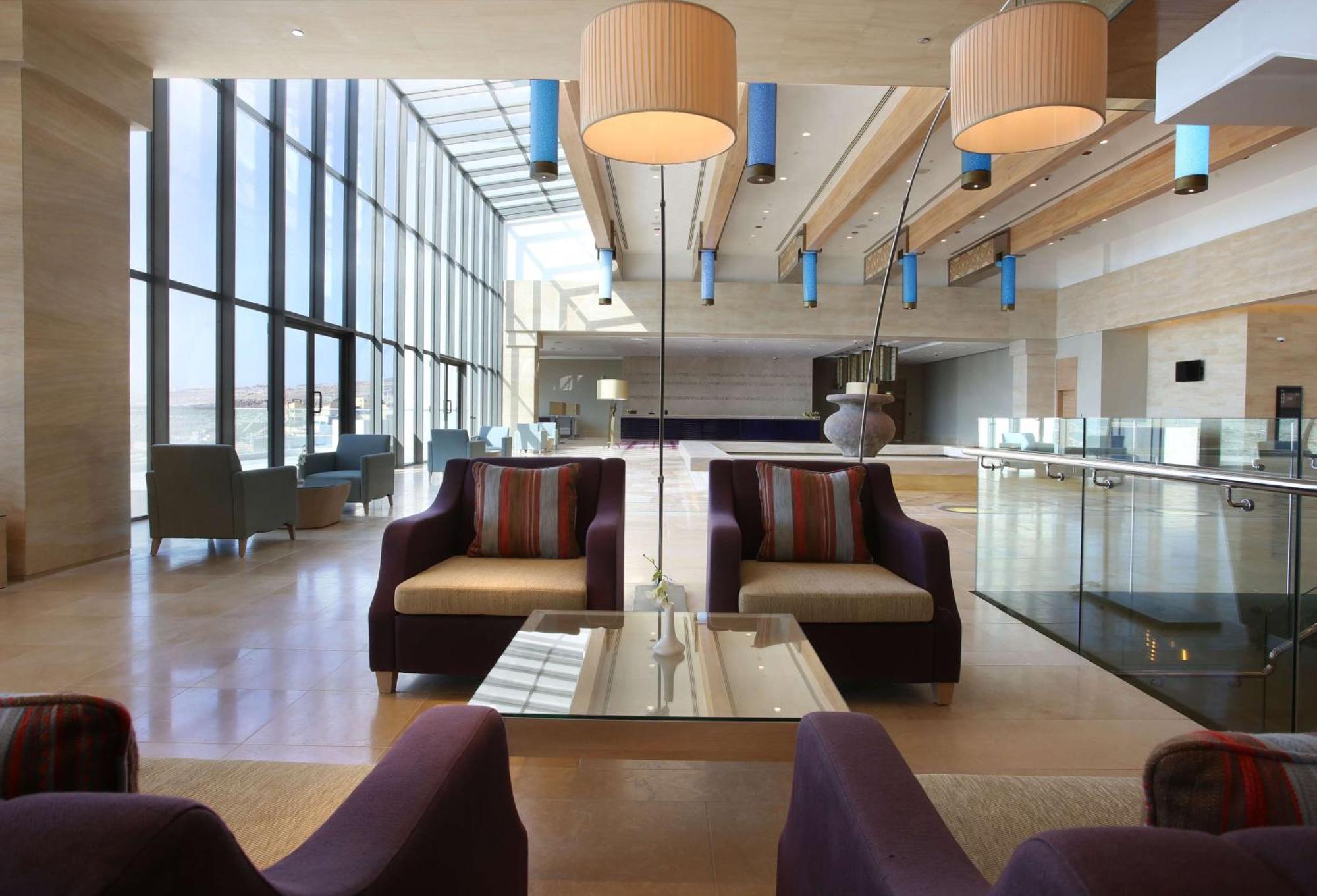 Hilton Dead Sea Resort & Spa Sweimeh Exterior photo The lounge at the airport