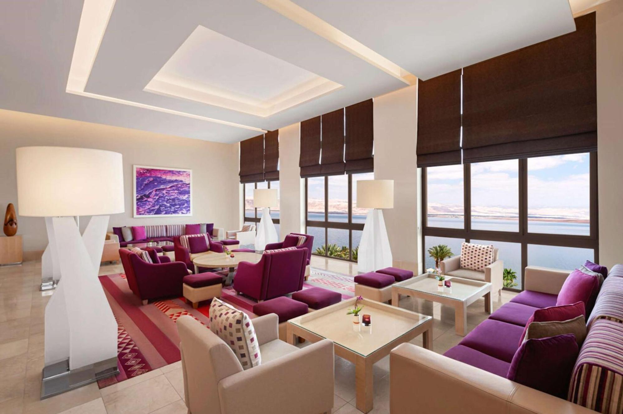 Hilton Dead Sea Resort & Spa Sweimeh Exterior photo The lounge at the airport